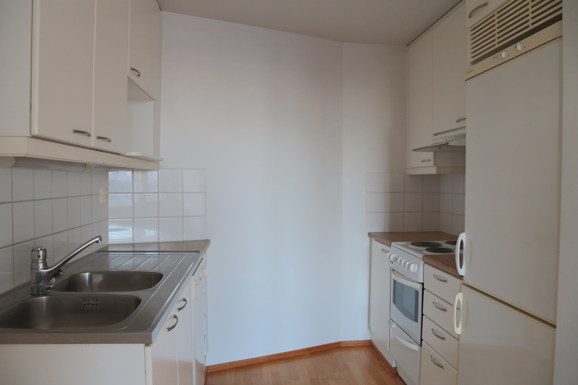 Leikosaarentie 27, Aurinkolahti, Helsinki