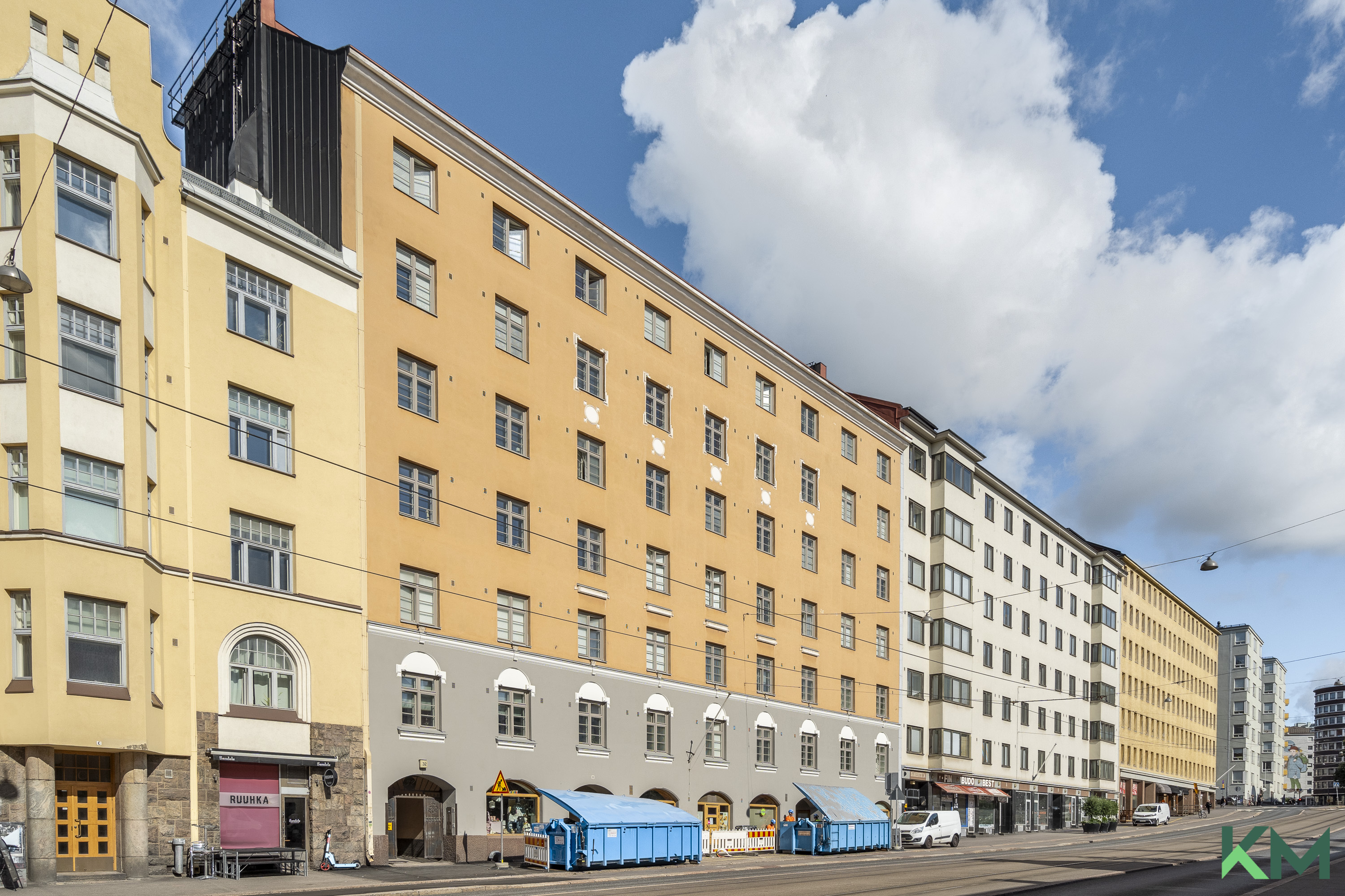 Julkisivu