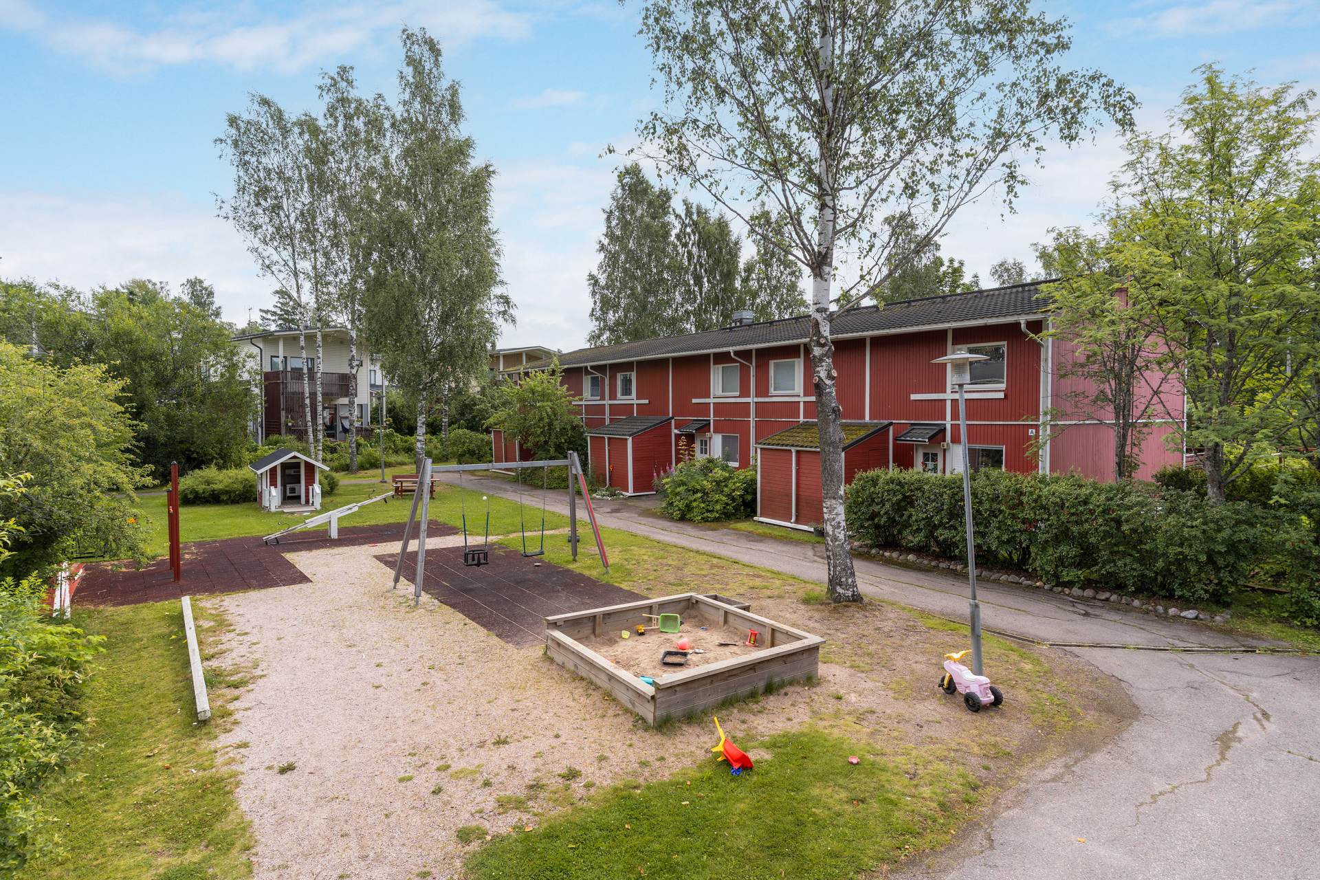 Maratontie 25, Rajakylä, Vantaa