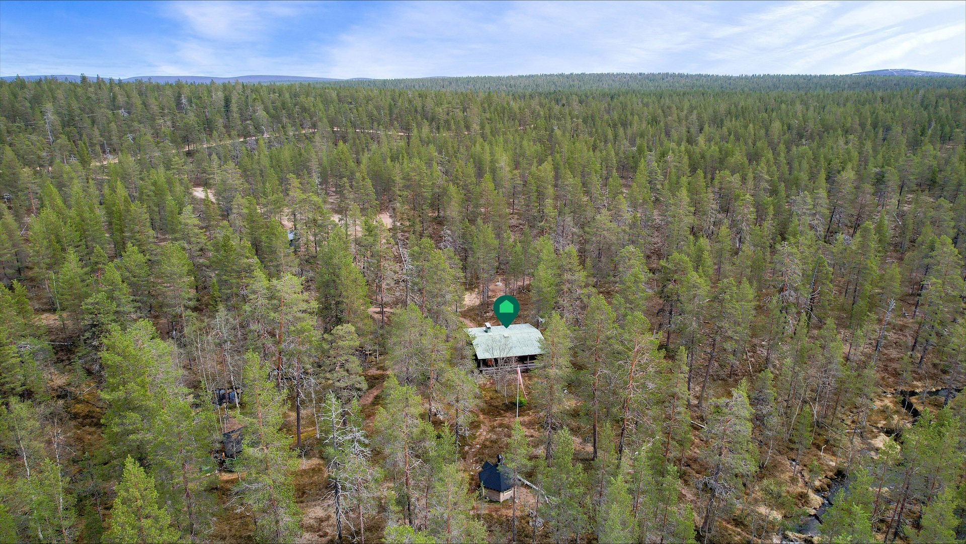 Oma piilopaikka rönkänojan lähettyvillä