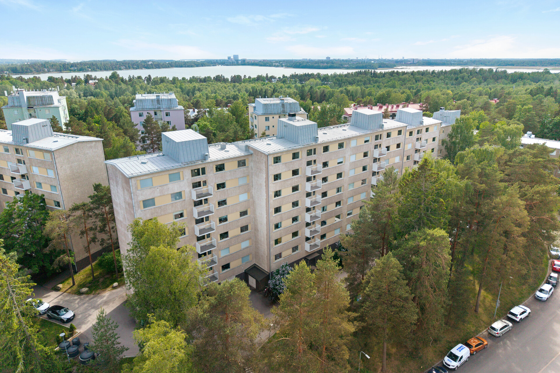 Porintie 2, Munkkivuori, Helsinki