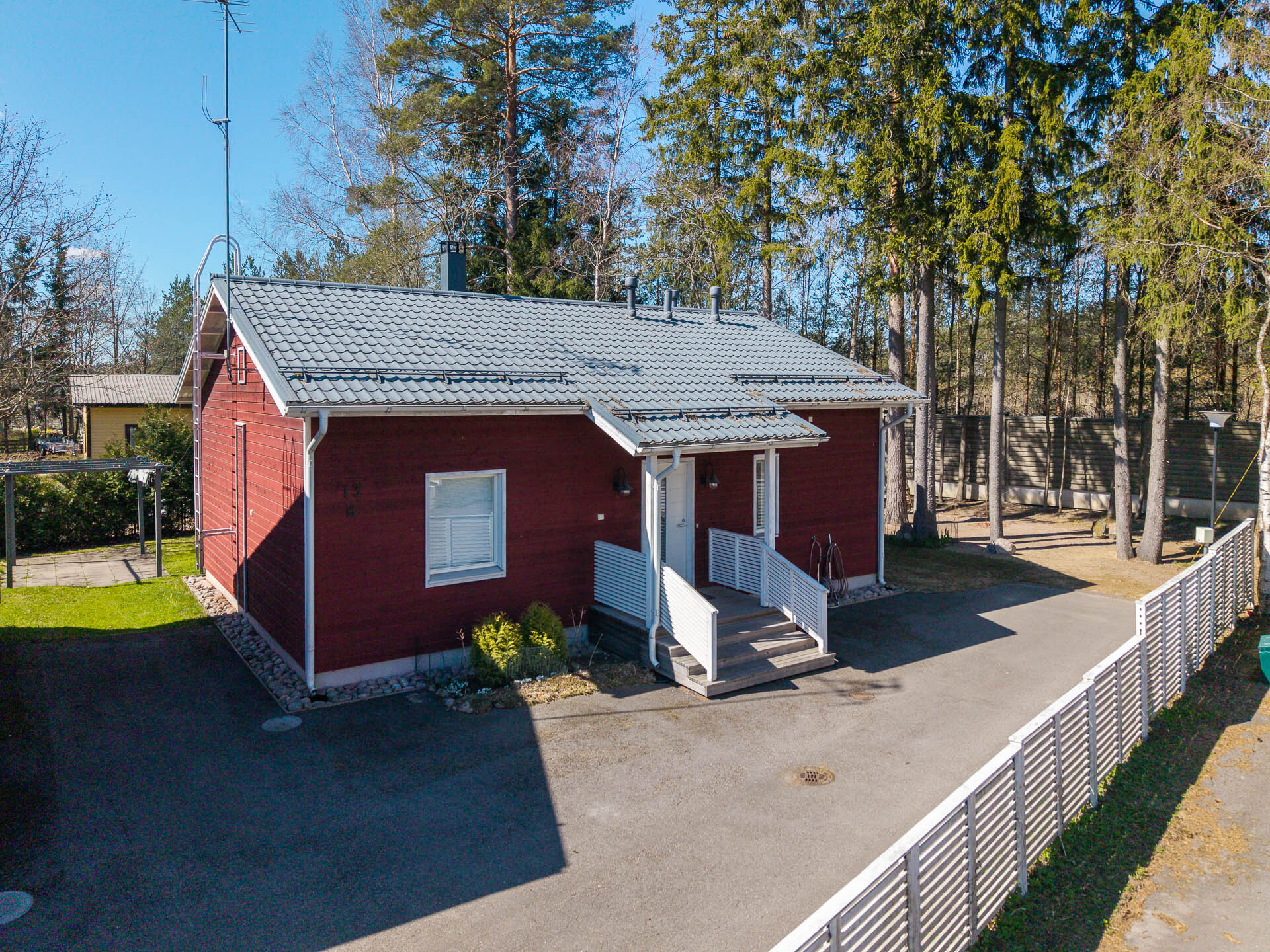 Kavaljeerinkuja 13, Järvenperä, Espoo