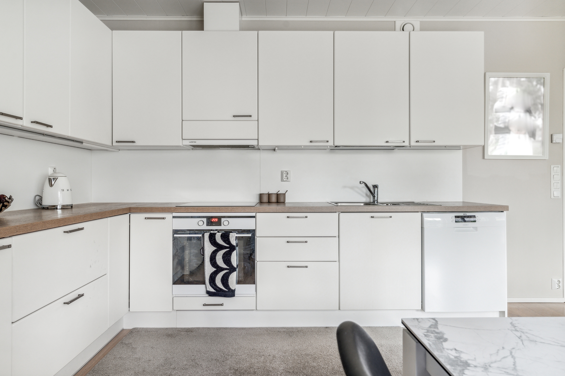 Kavaljeerinkuja 13, Järvenperä, Espoo