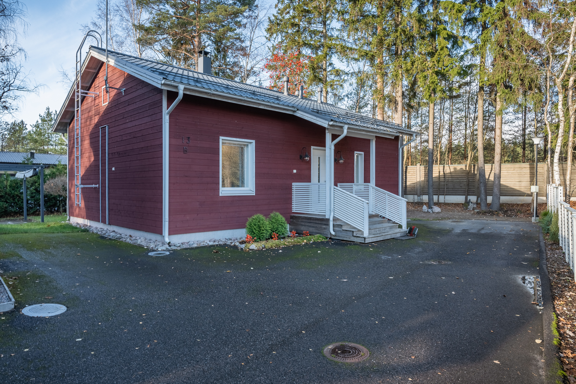 Kavaljeerinkuja 13, Järvenperä, Espoo
