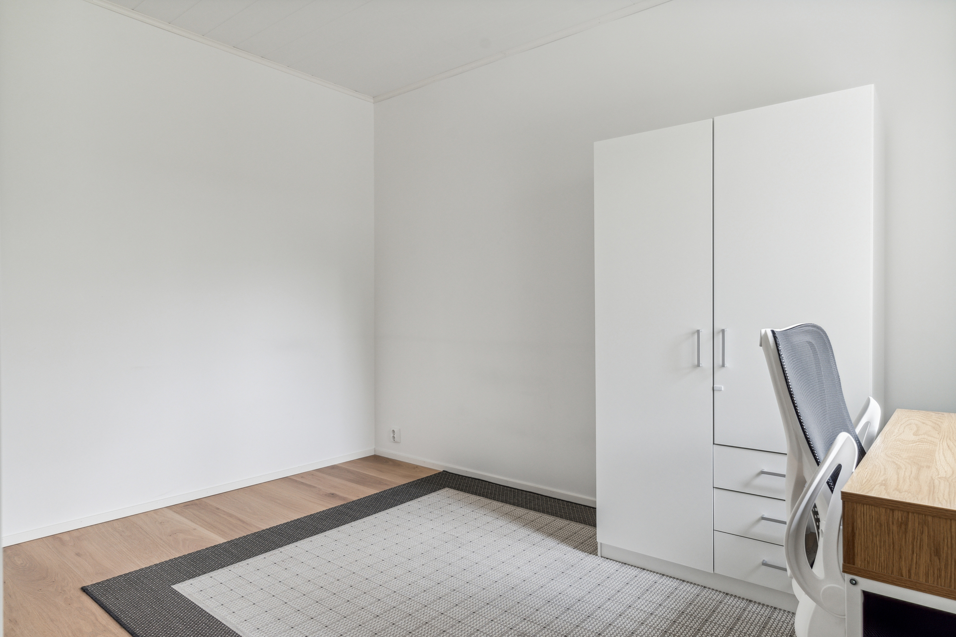 Kavaljeerinkuja 13, Järvenperä, Espoo
