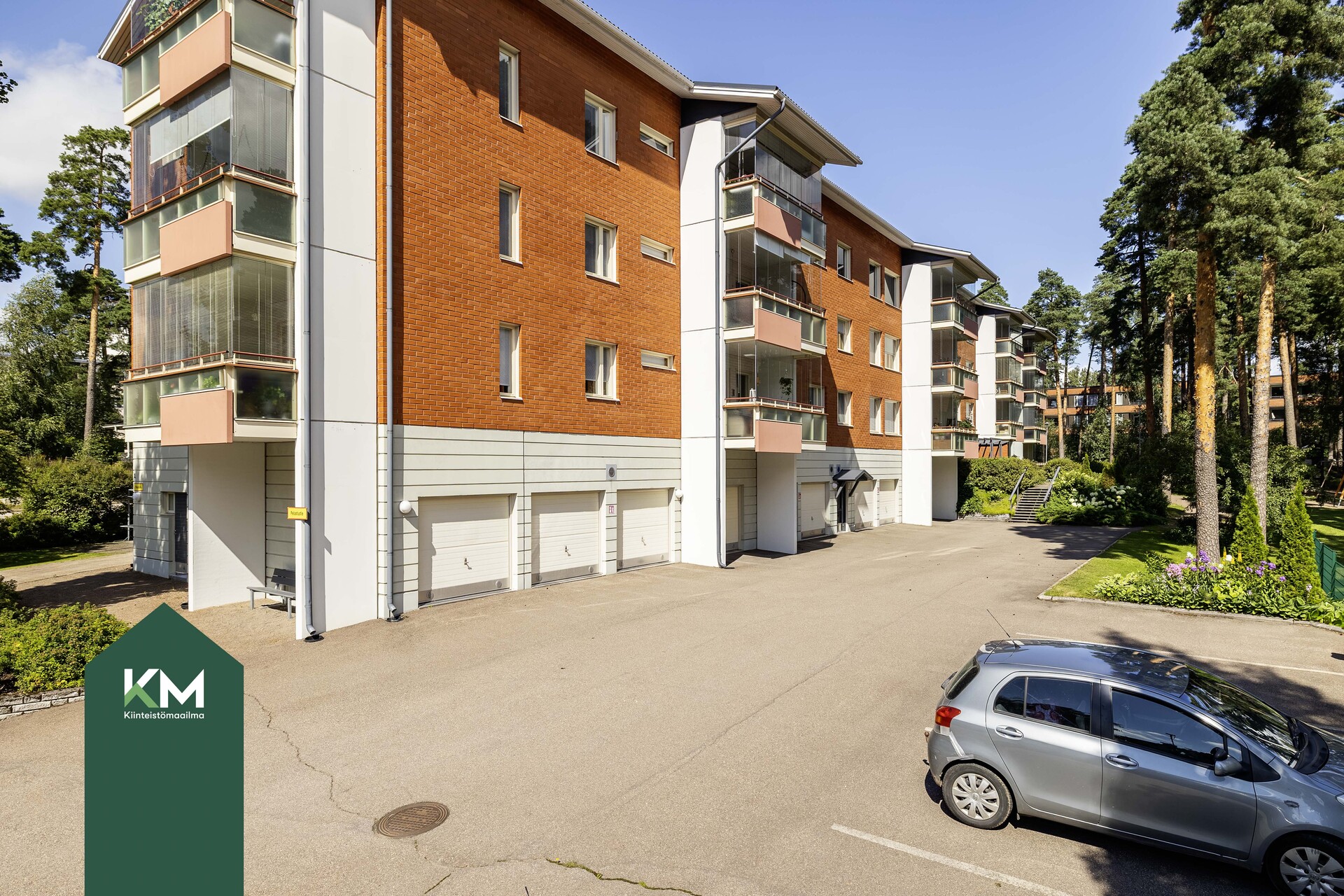 Kaunismäenkatu 1, Karhula, Kotka