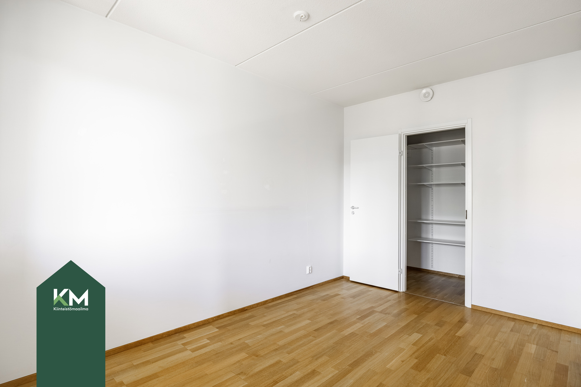 Kaunismäenkatu 1, Karhula, Kotka