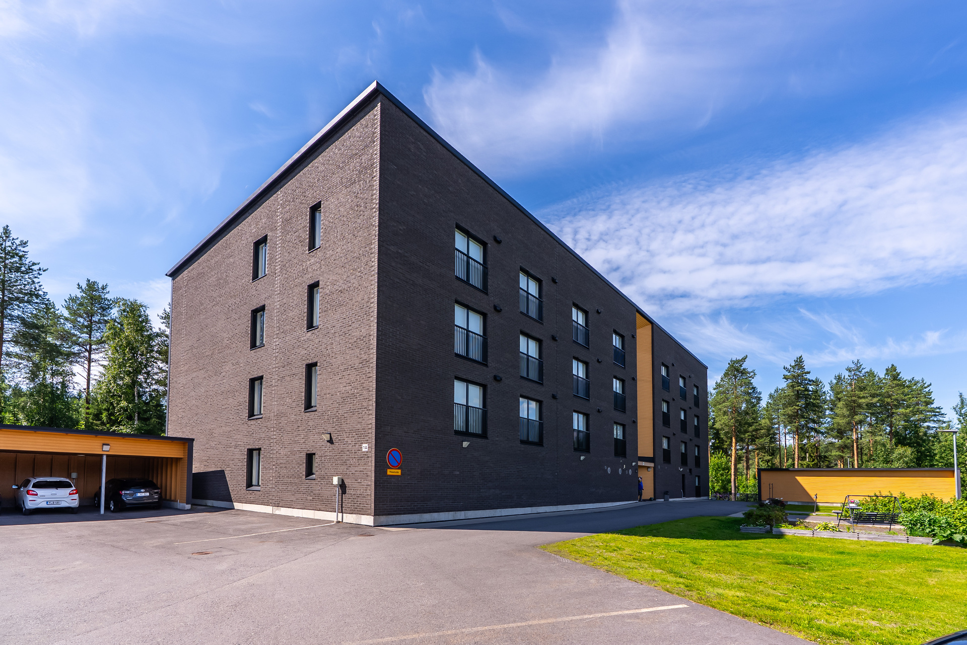Muuripadantie 1, Kiulukangas, Oulu