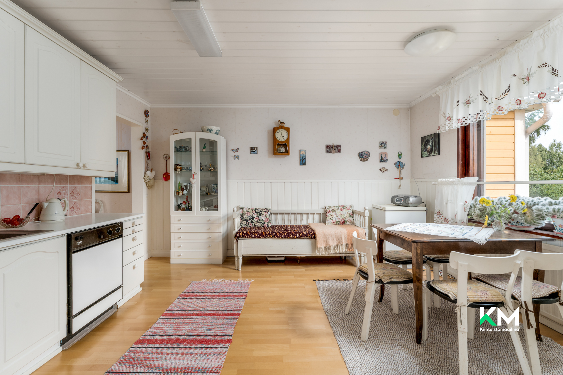 A-osa keittiö