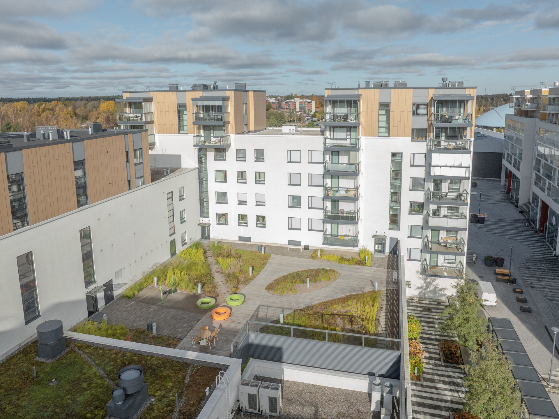 Jousenpuistonkatu 2, Tapiola, Espoo