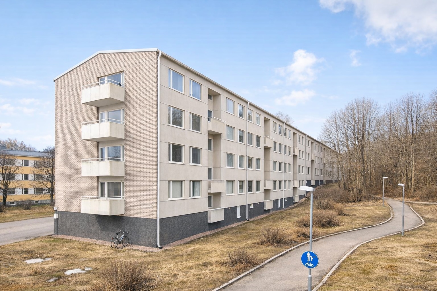 Klaavuntie 16, Helsinki