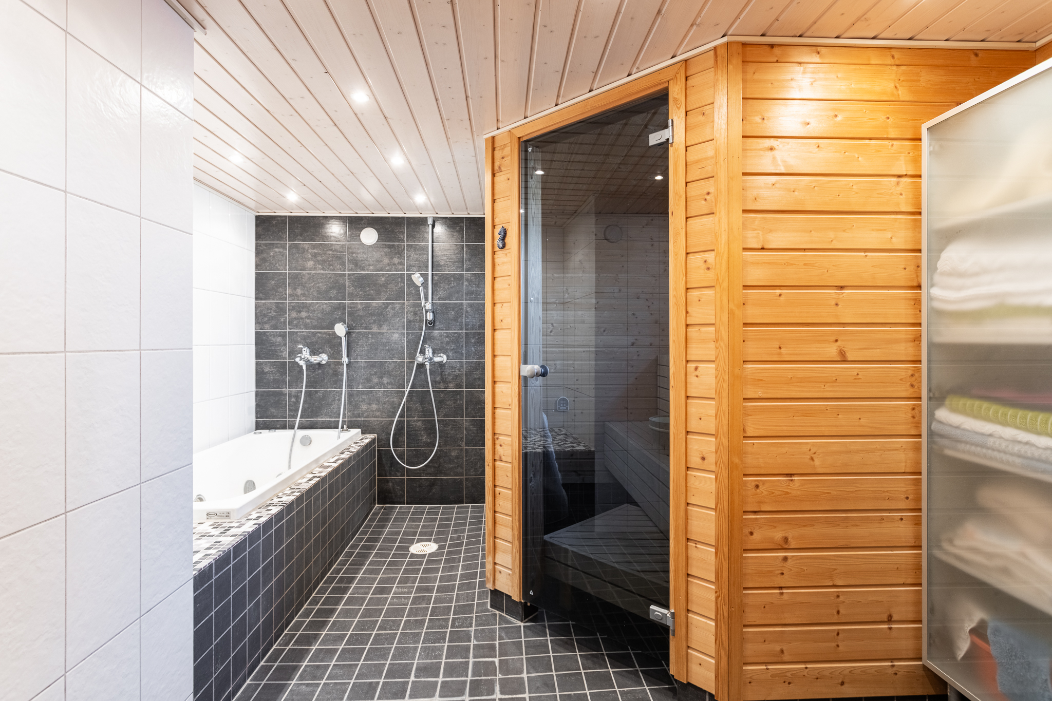 Notkotie 25, Hämeenlinna