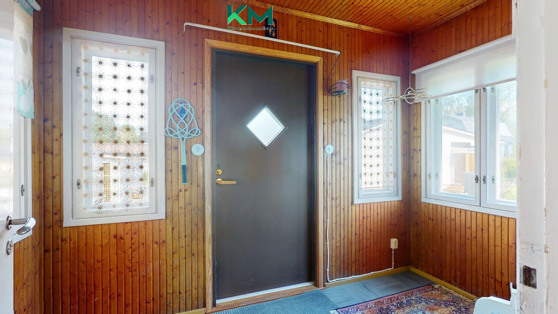 Talo 1, kuisti