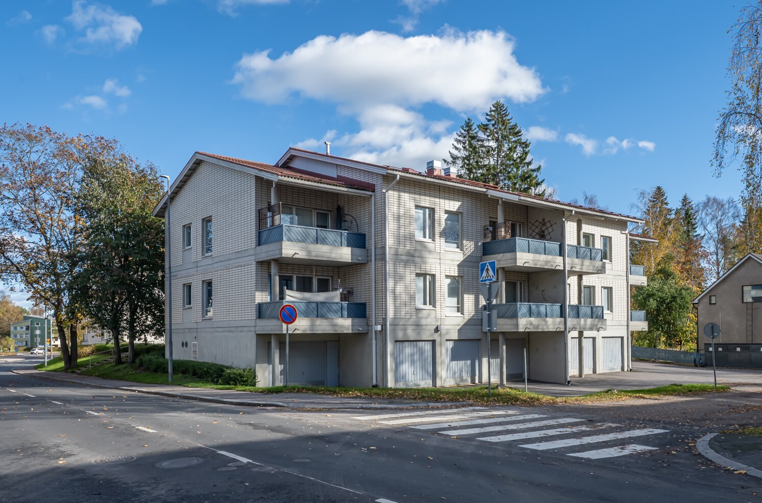 Santakatu 11, Hirsimäki, Riihimäki