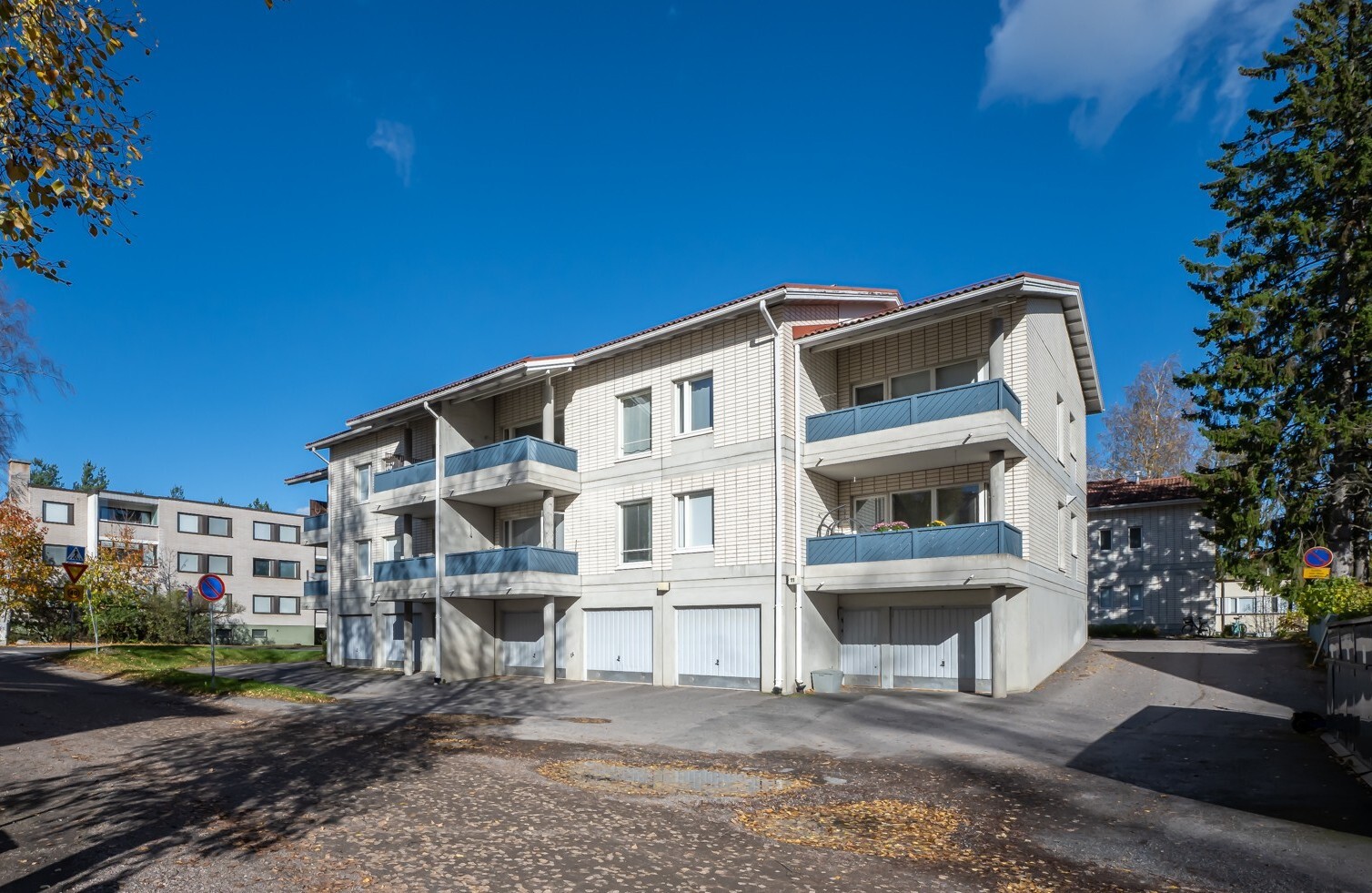 Santakatu 11, Hirsimäki, Riihimäki