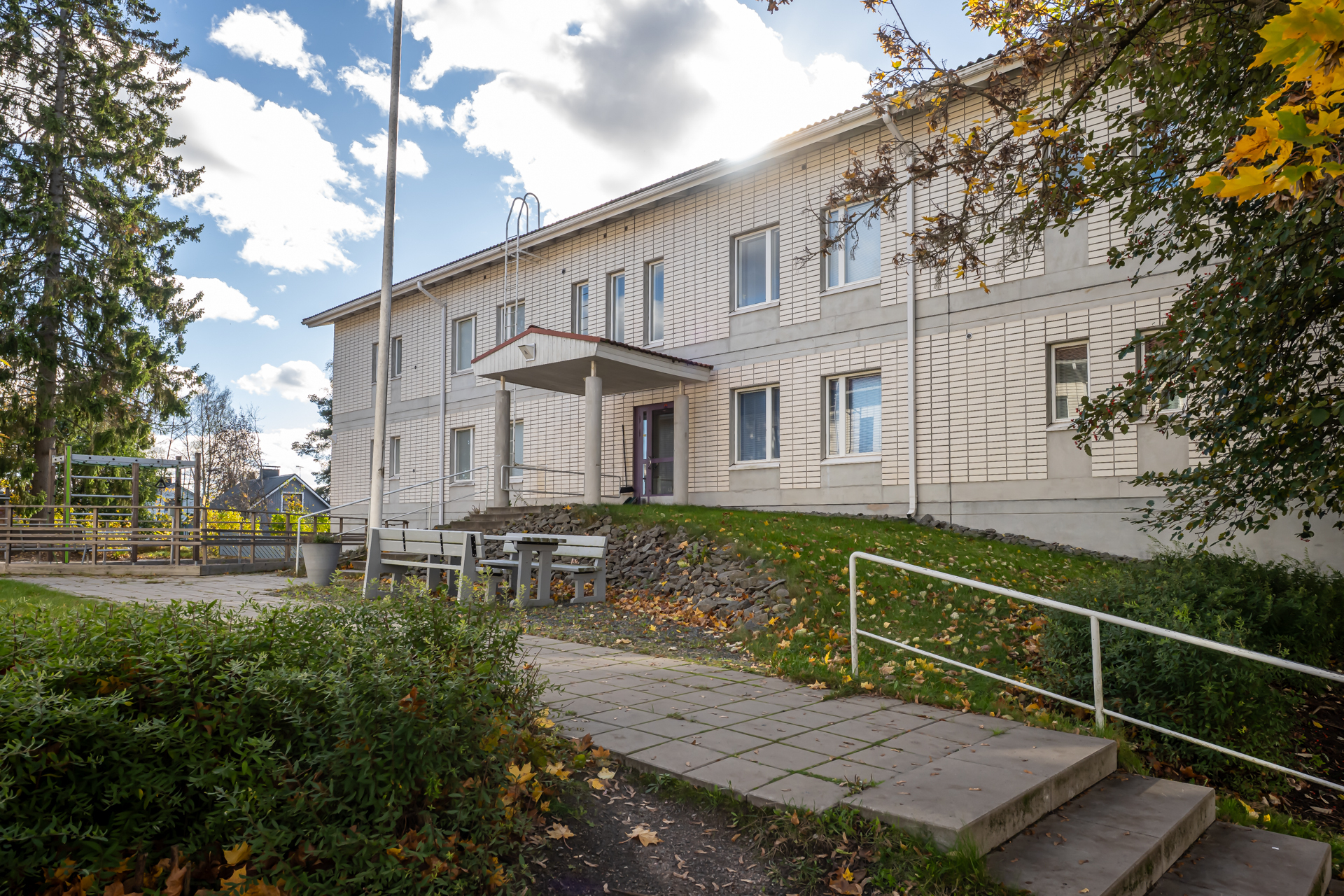 Santakatu 11, Hirsimäki, Riihimäki