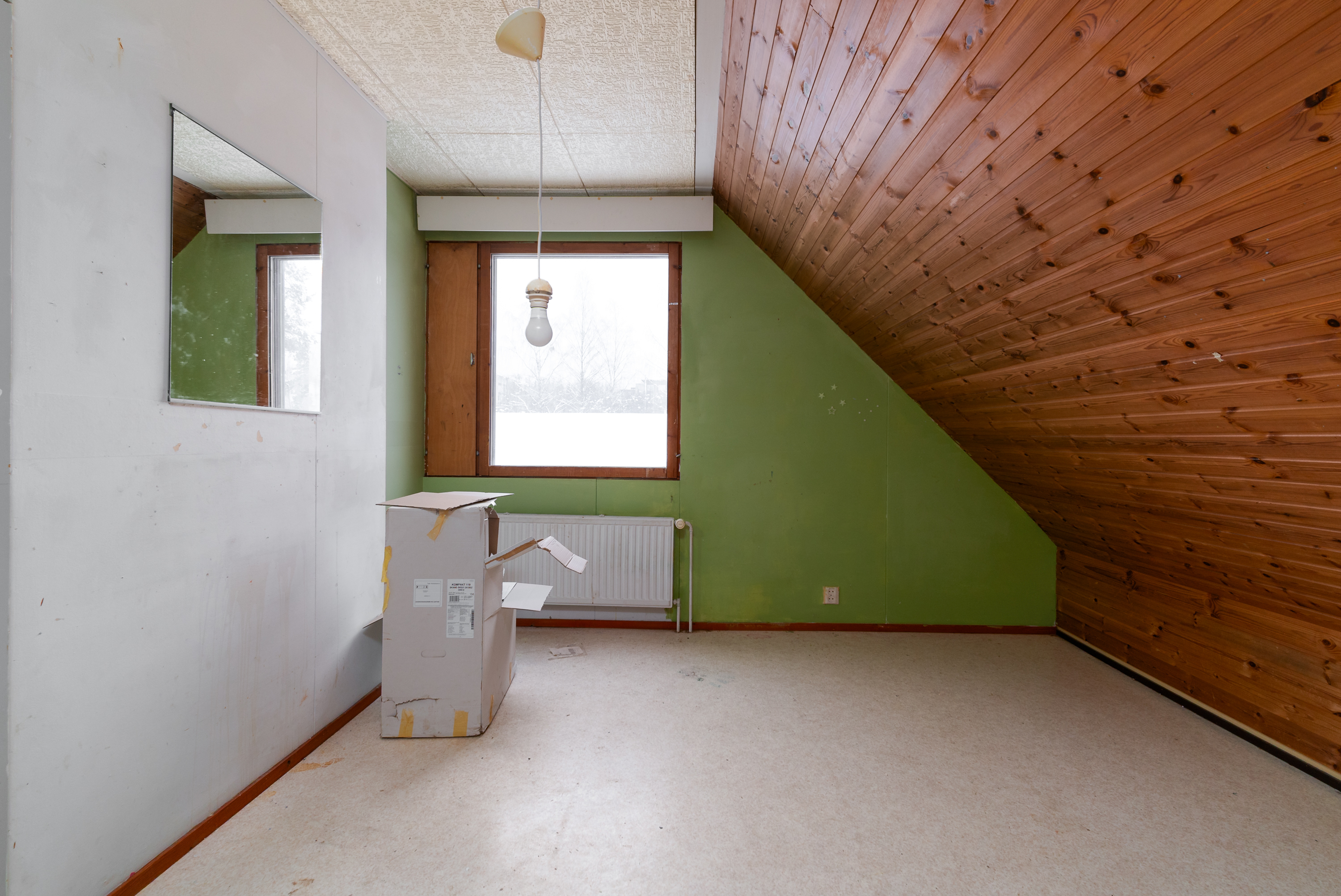 Yläkerran kolmas makuuhuone