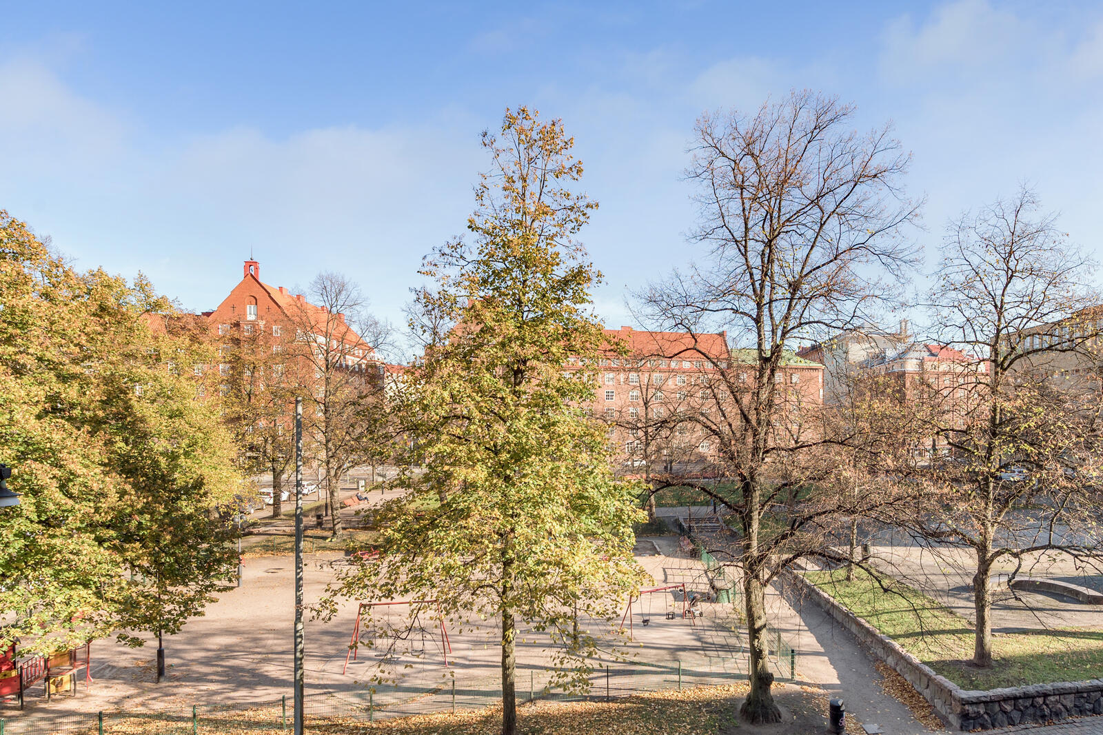 Myyjän ottama syyskuinen näkymäkuva