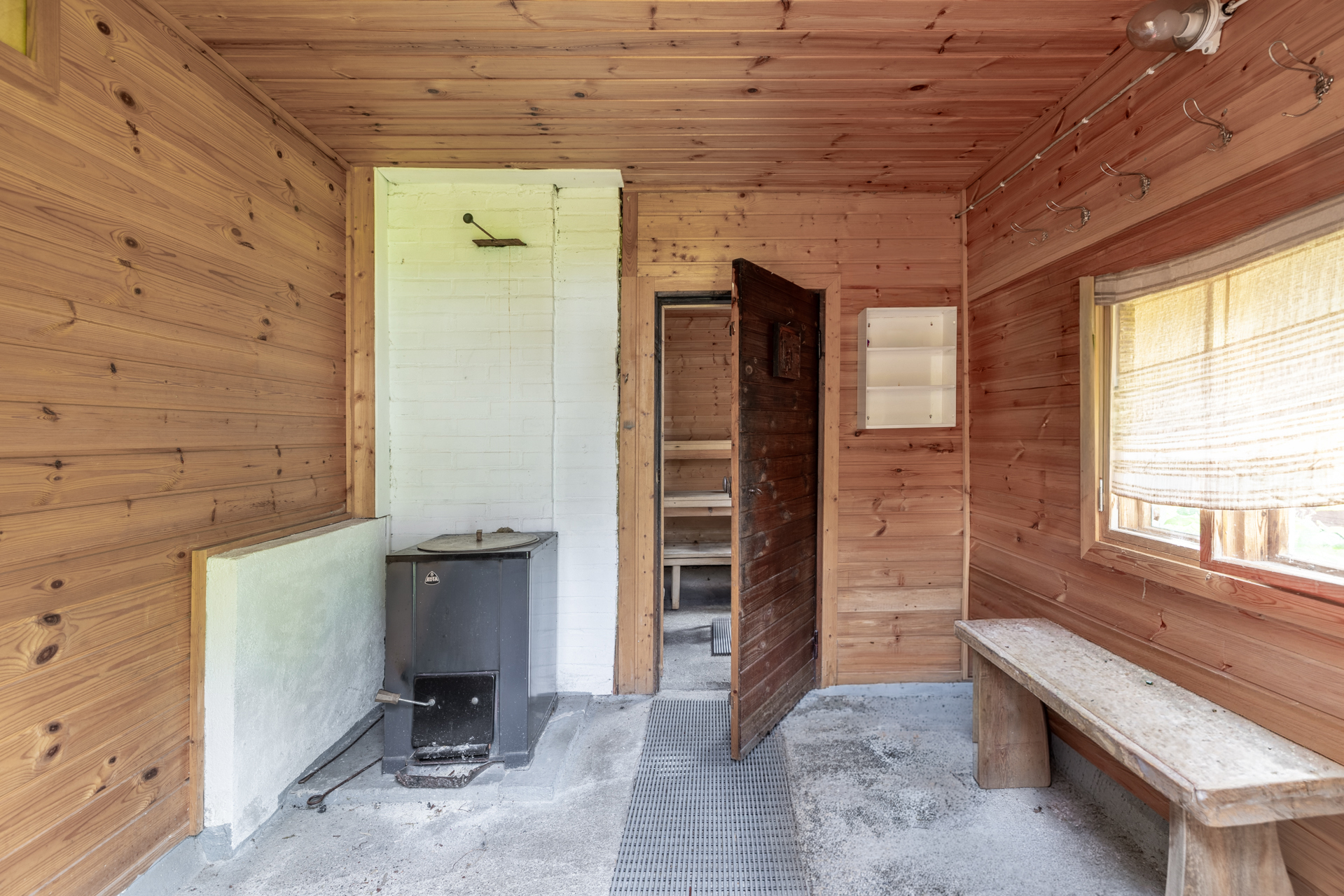Rauhajärventie 1, Läsäkoski, Kangasniemi