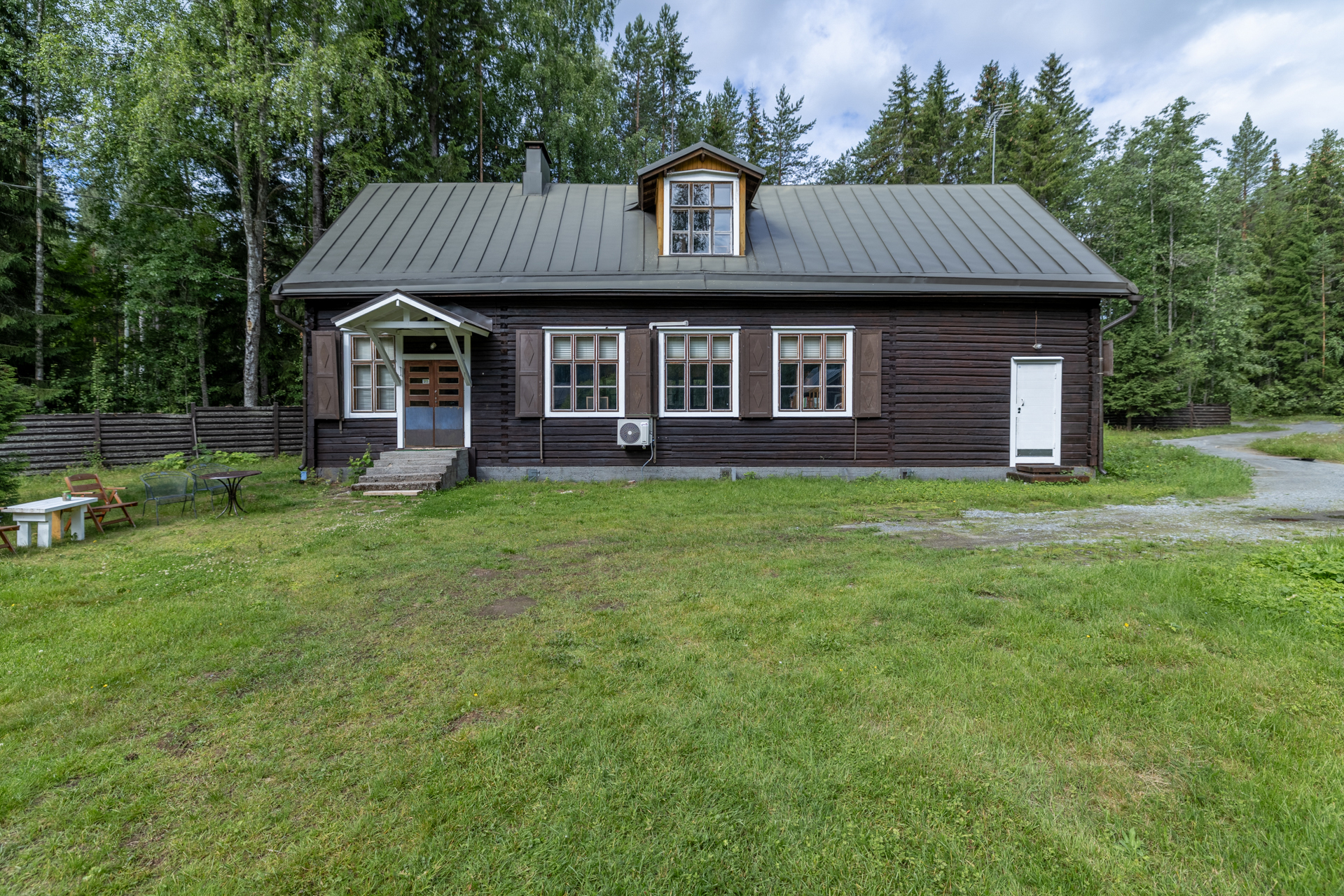 Rauhajärventie 1, Läsäkoski, Kangasniemi