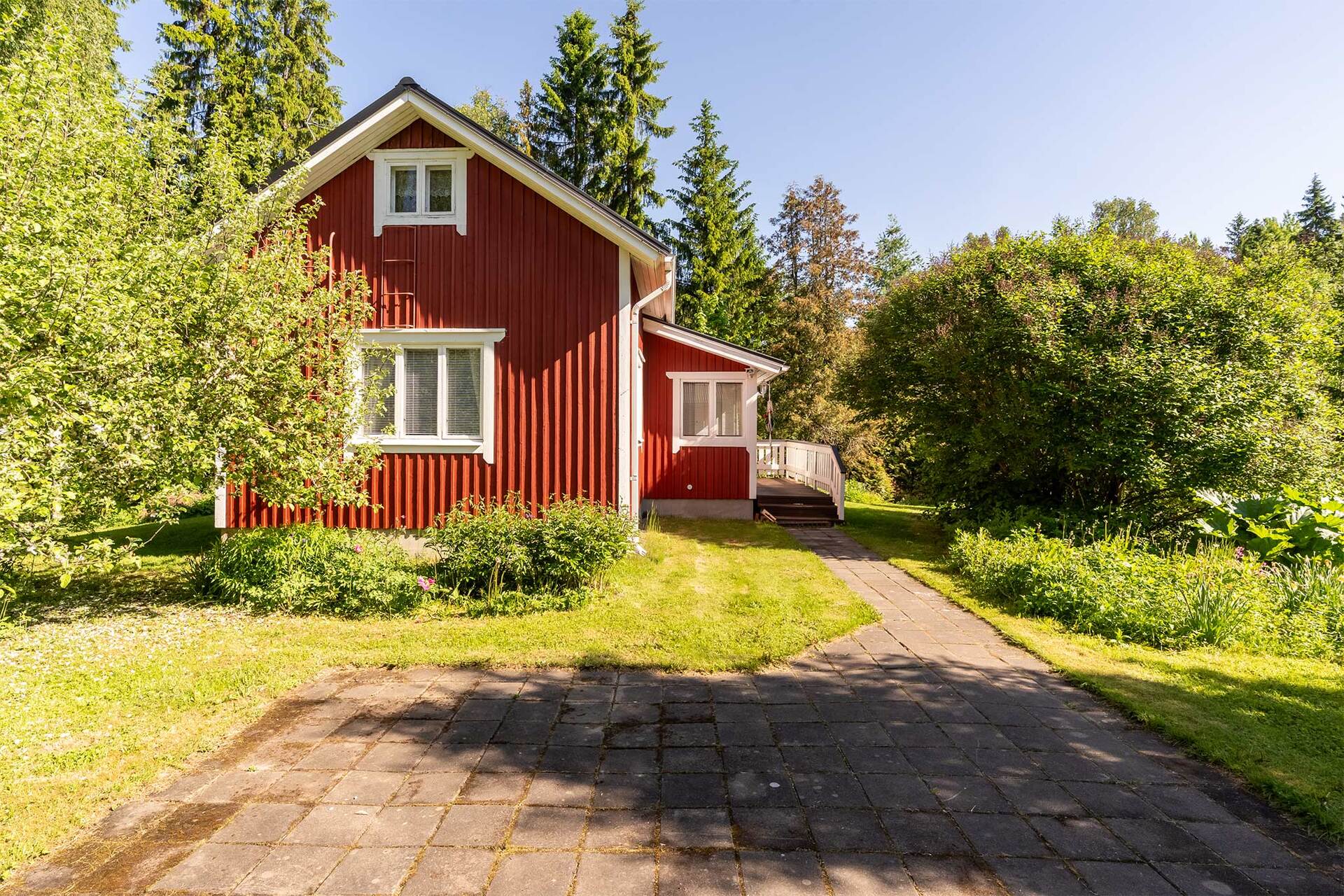 Päärakennus