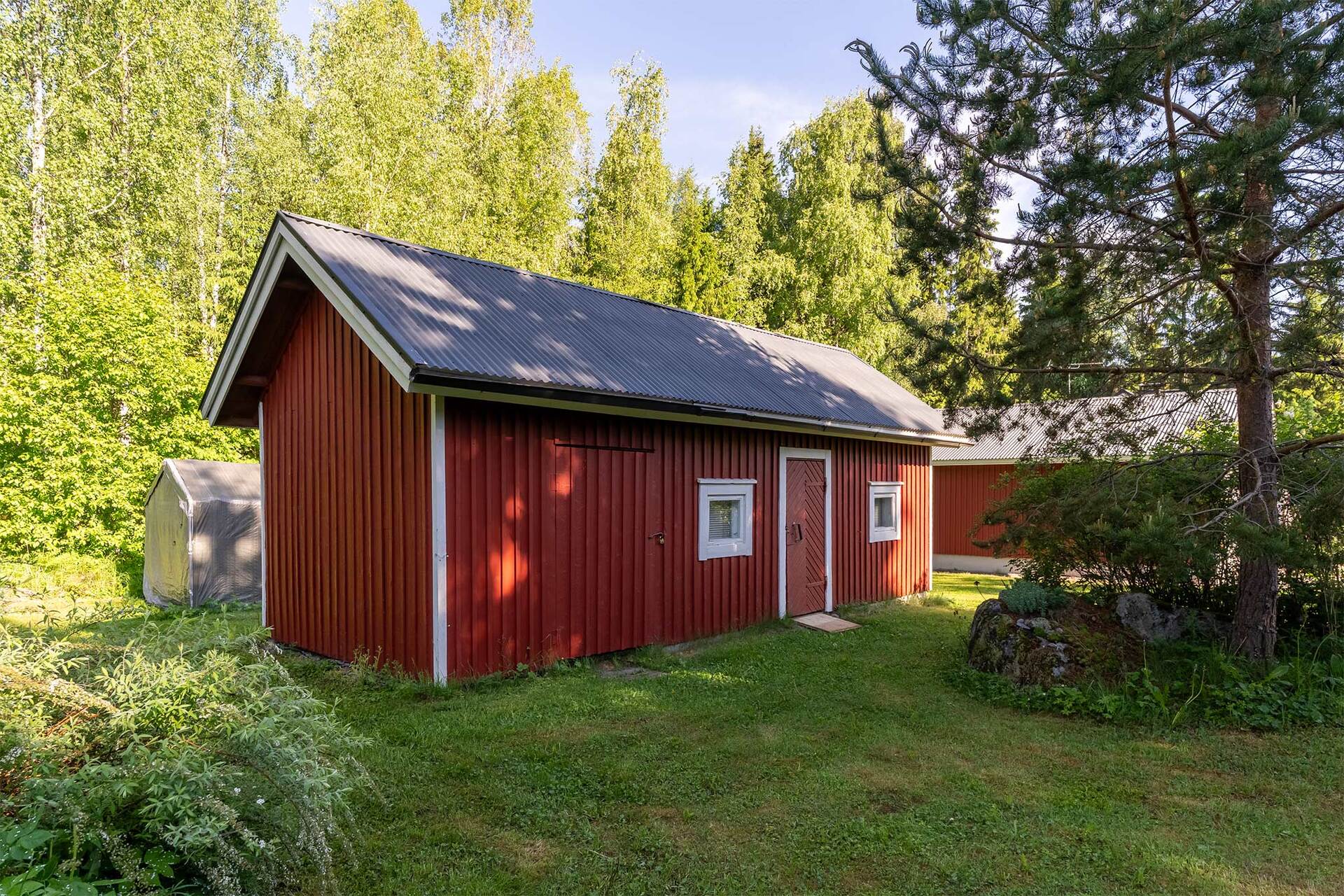 Varastorakennus