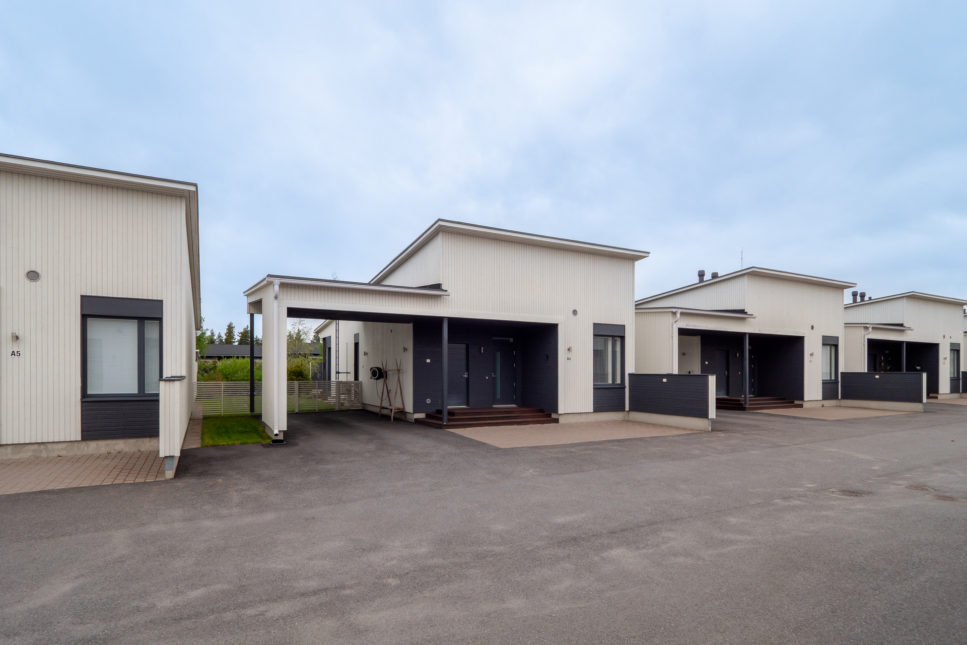 Loikkatie 2, Kivikkokangas, Oulu