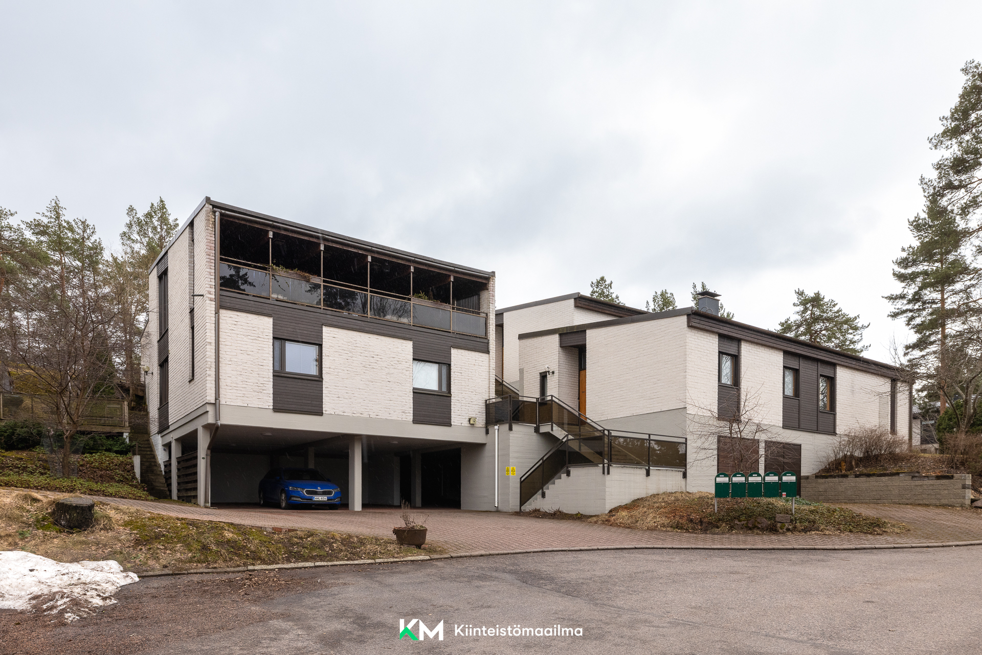 Aamuyöntie 12, Espoo