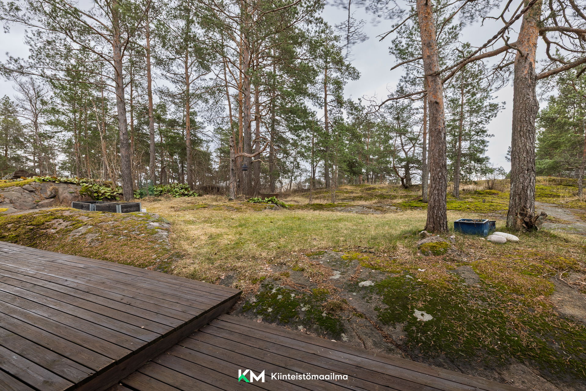 Aamuyöntie 12, Espoo