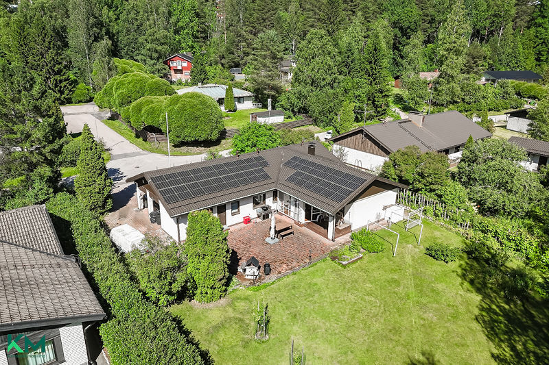 Laurilantie 9, Hedelmätarha, Hollola