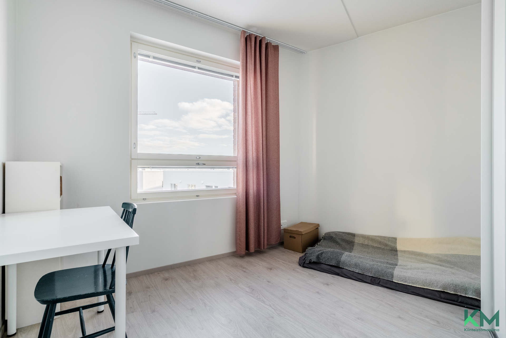 Leimasinkatu 4, Postipuisto, Helsinki