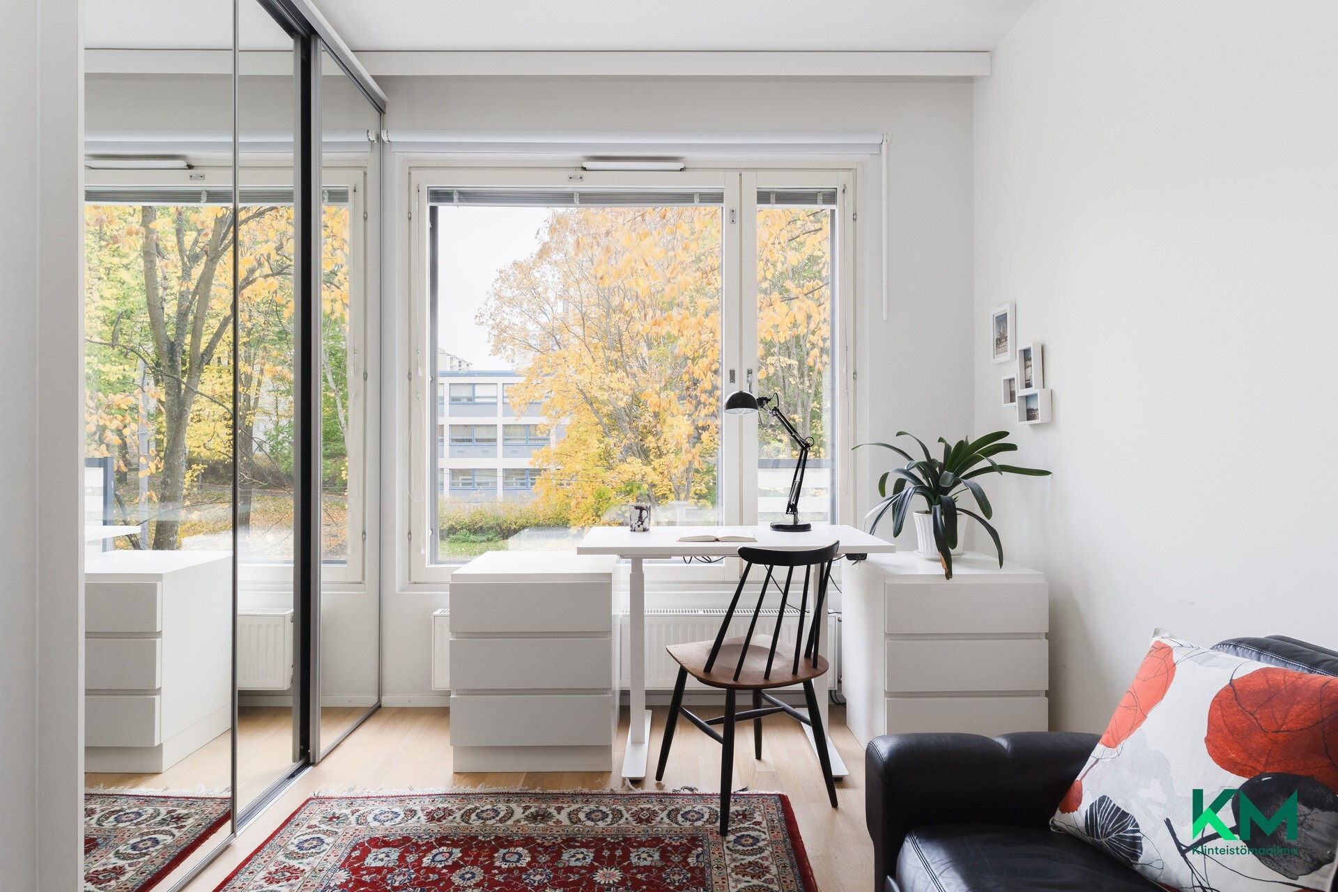 Radanrakentajantie 4, Helsinki