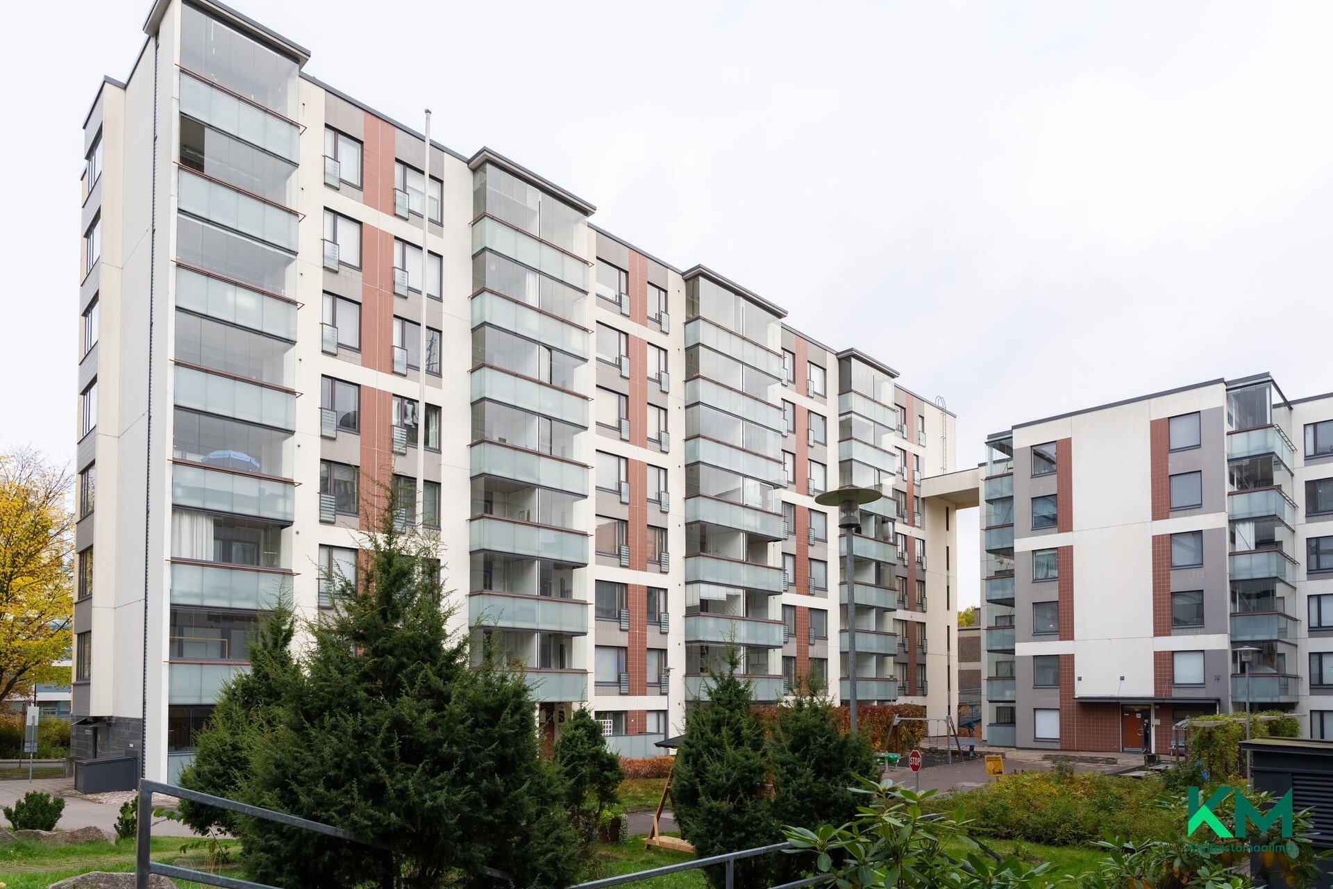 Radanrakentajantie 4, Helsinki