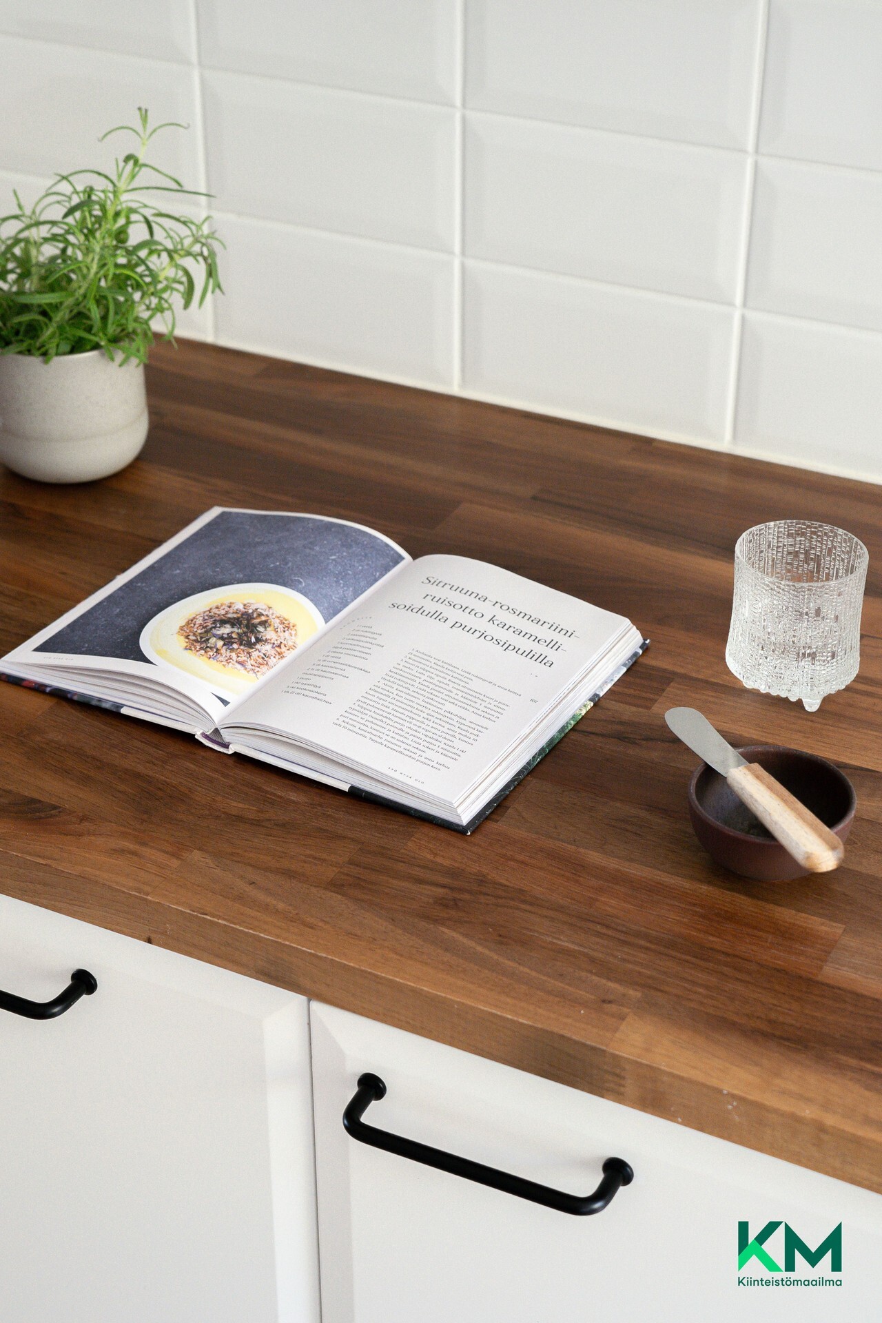 Radanrakentajantie 4, Helsinki