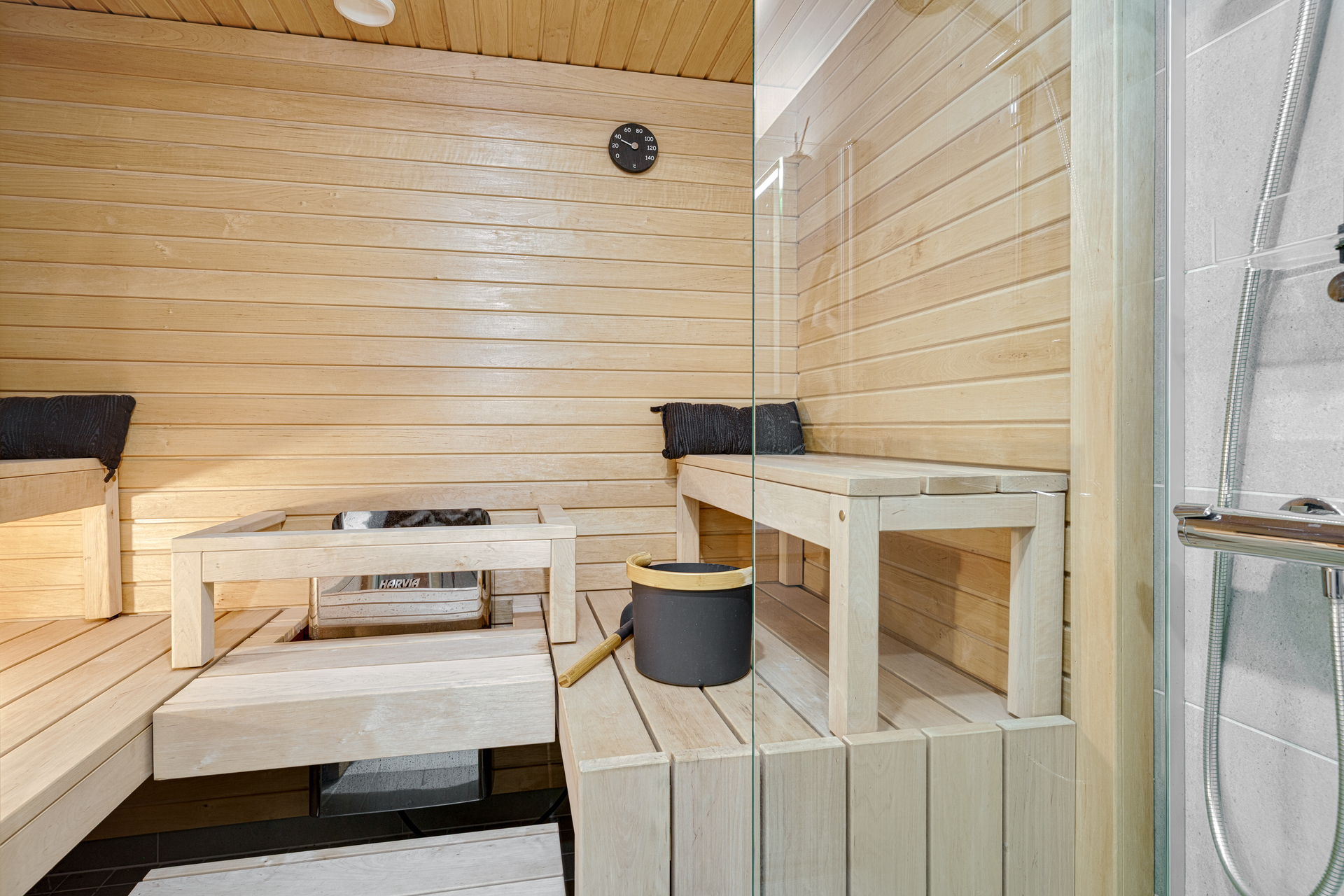 Maisemamaalauksenkatu 4, Kuninkaantammi, Helsinki