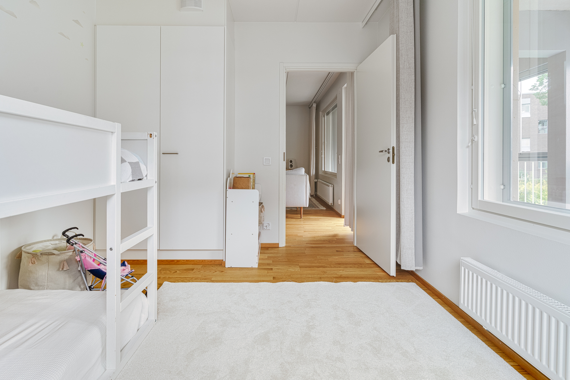 Maisemamaalauksenkatu 4, Kuninkaantammi, Helsinki