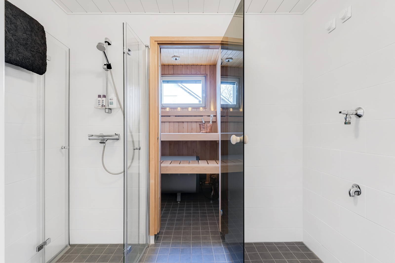 Jokipolku 43 , Tapaninvainio, Helsinki