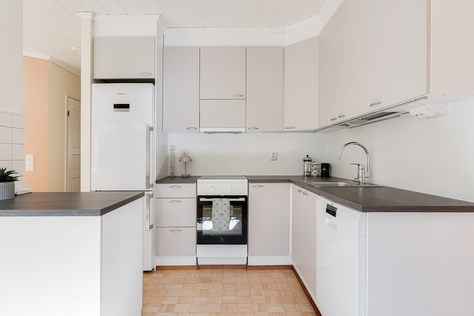 Jokipolku 43 , Tapaninvainio, Helsinki