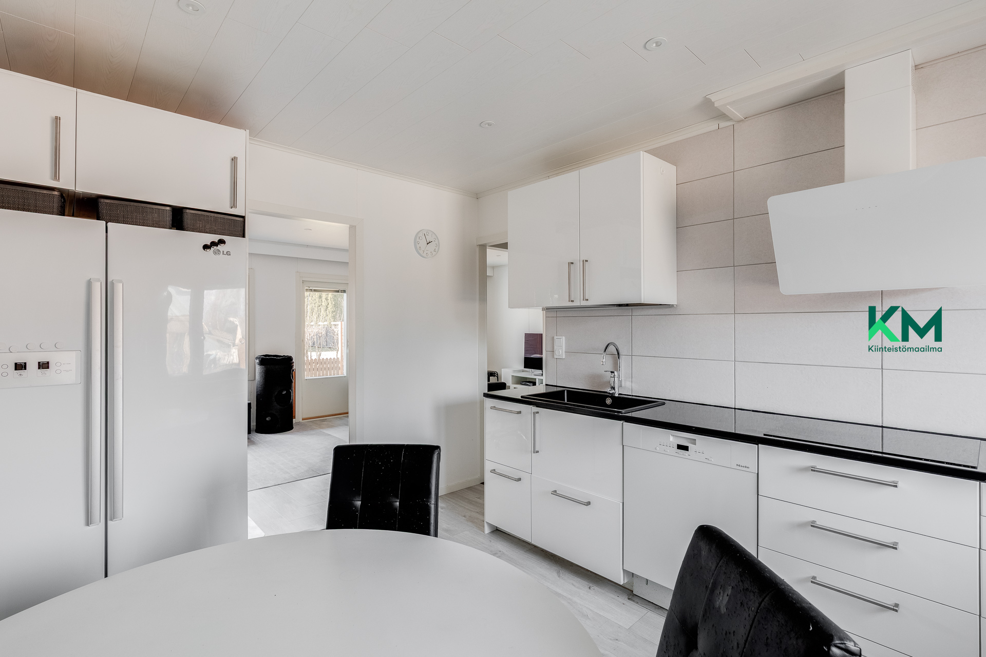 Rakovalkeantie 17, Helsinki