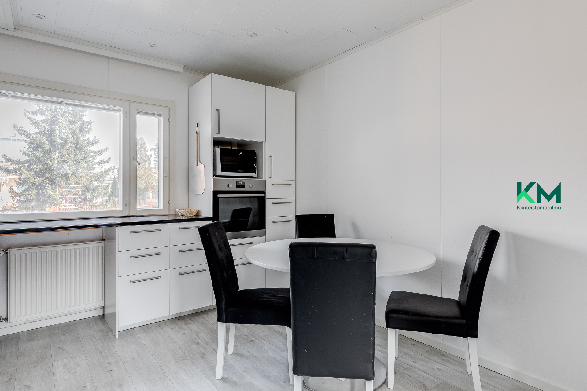 Rakovalkeantie 17, Helsinki