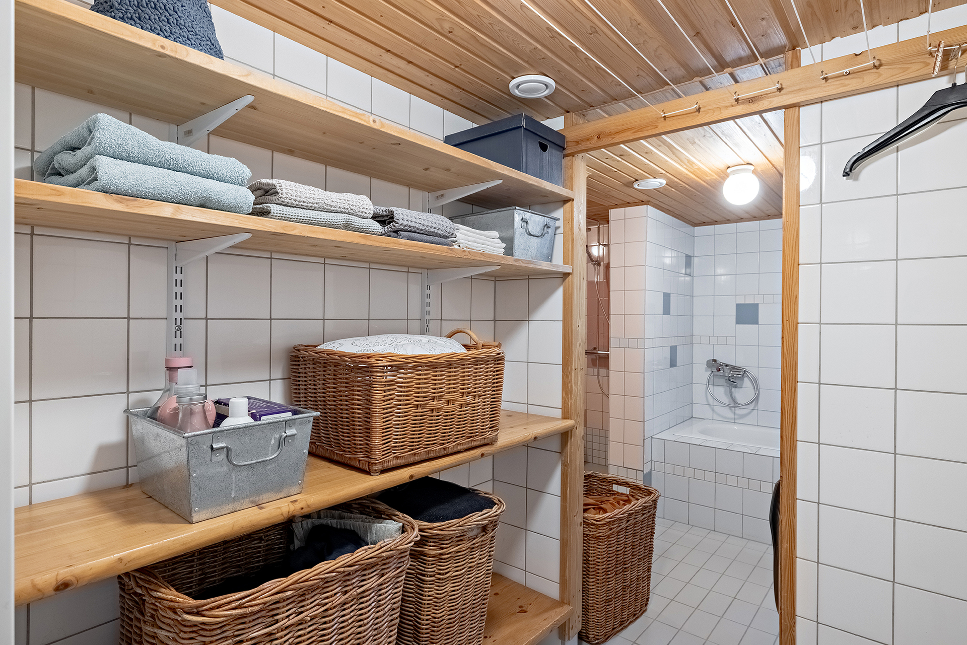 Kaukovainionkatu 34, Karjasilta, Oulu