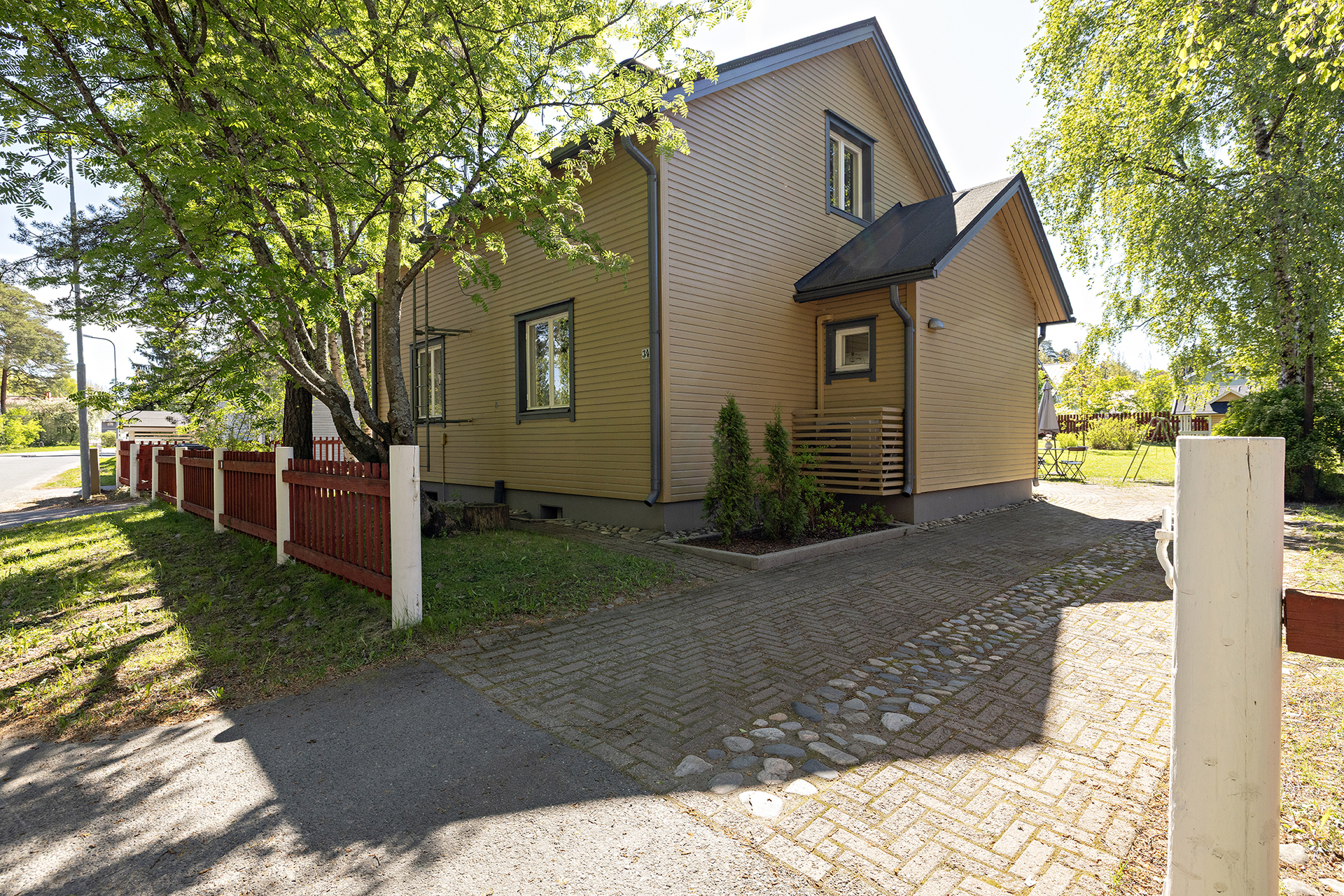 Kaukovainionkatu 34, Karjasilta, Oulu