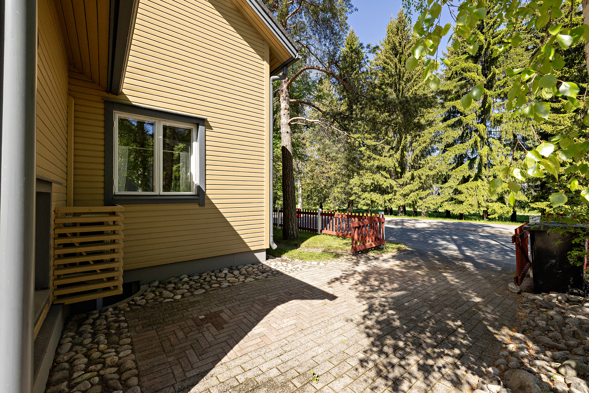 Kaukovainionkatu 34, Karjasilta, Oulu