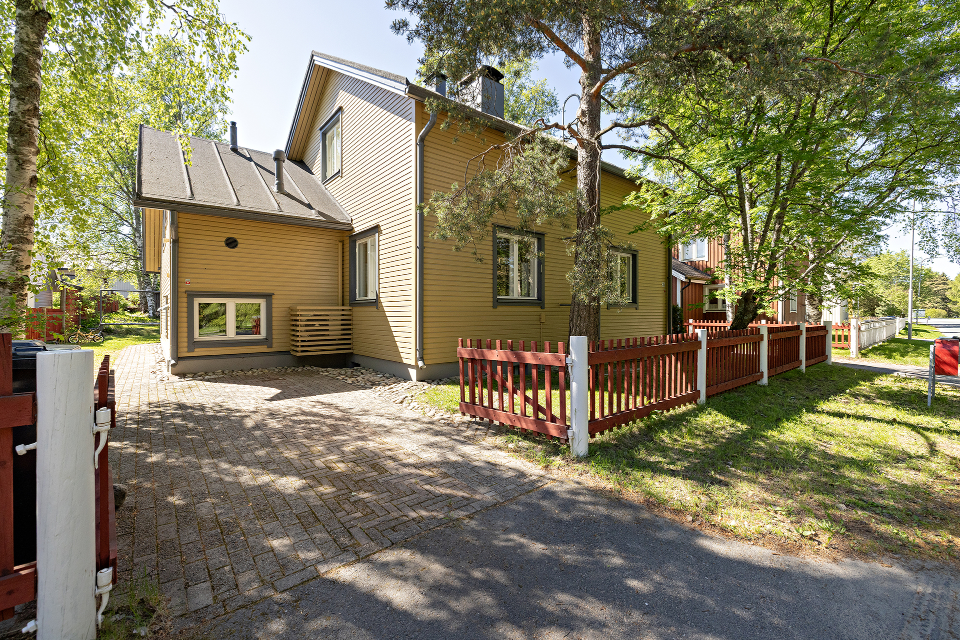 Kaukovainionkatu 34, Karjasilta, Oulu