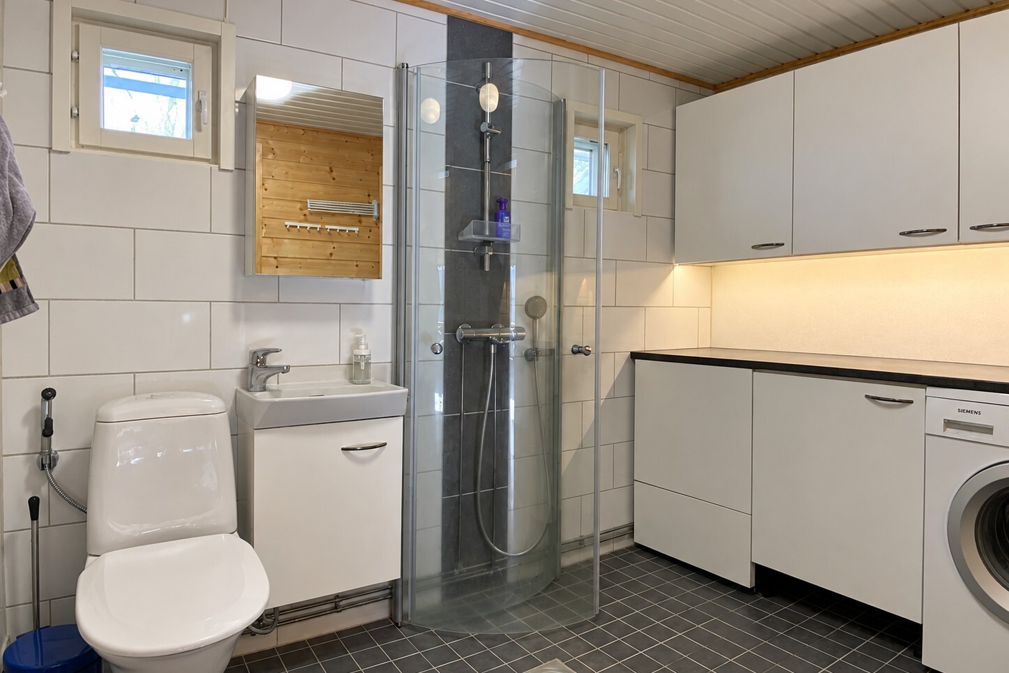 Leppäkorventie 183, Väärinmaja, Väärinmaja