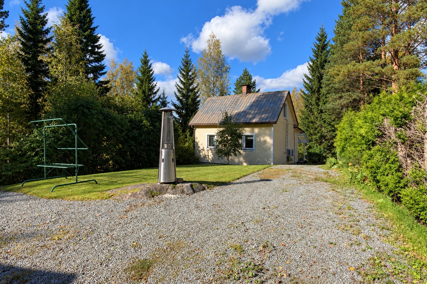 Leppäkorventie 183, Väärinmaja, Väärinmaja