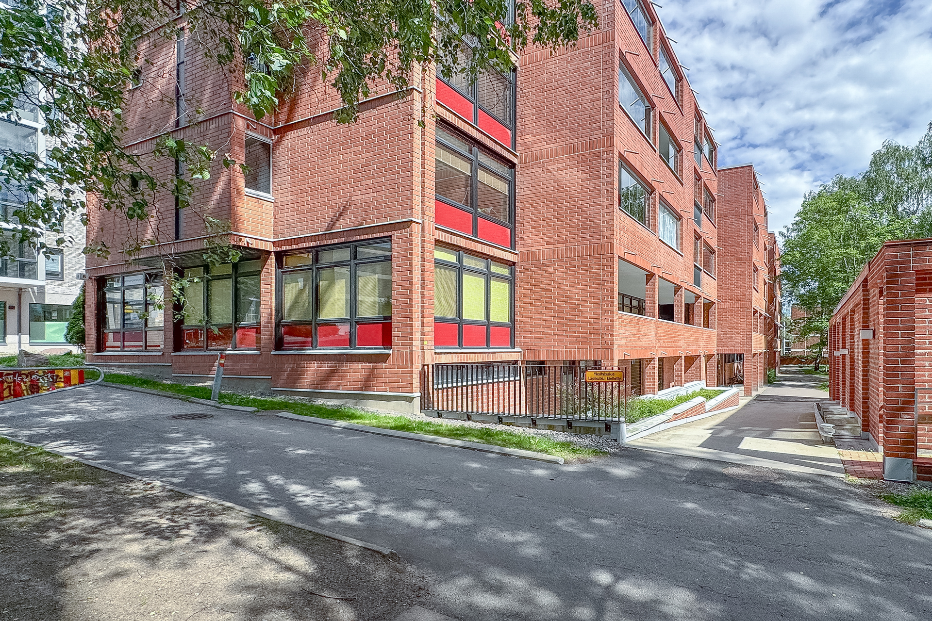 Maapallonkatu 8, Olari, Espoo