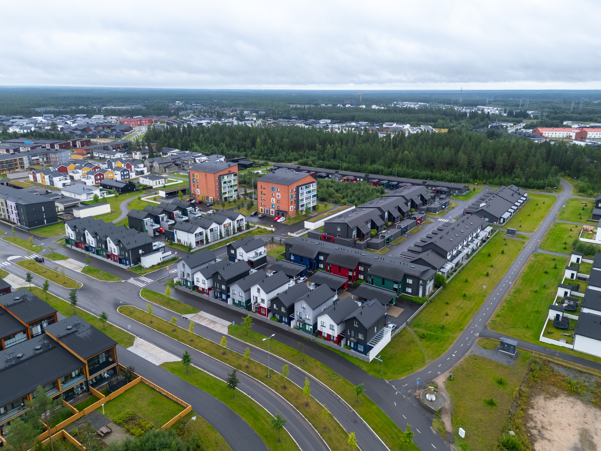 Sotilasmarssi 6, Hiukkavaara, Oulu