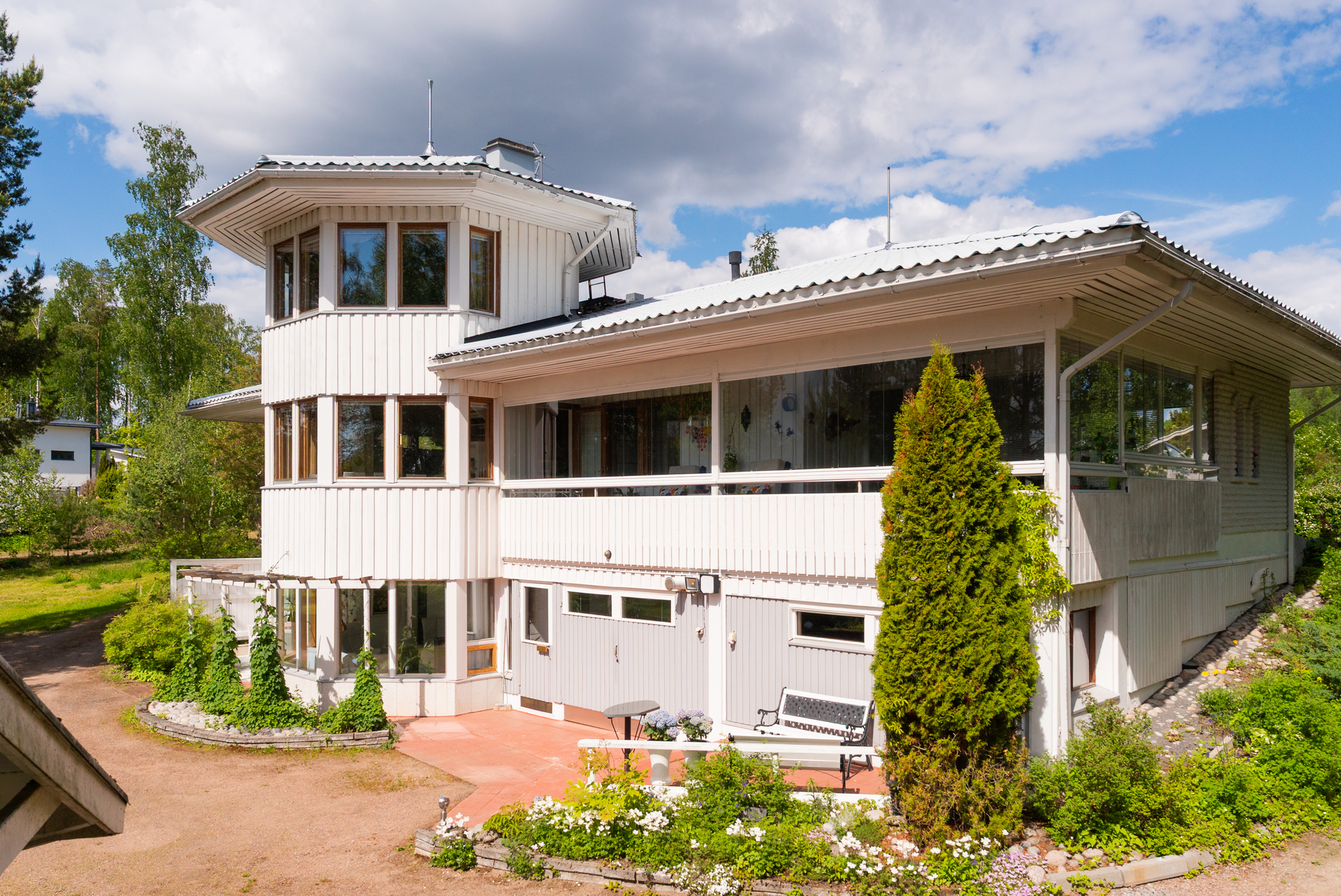 Huhtalahdentie 15, Nenäinniemi, Jyväskylä