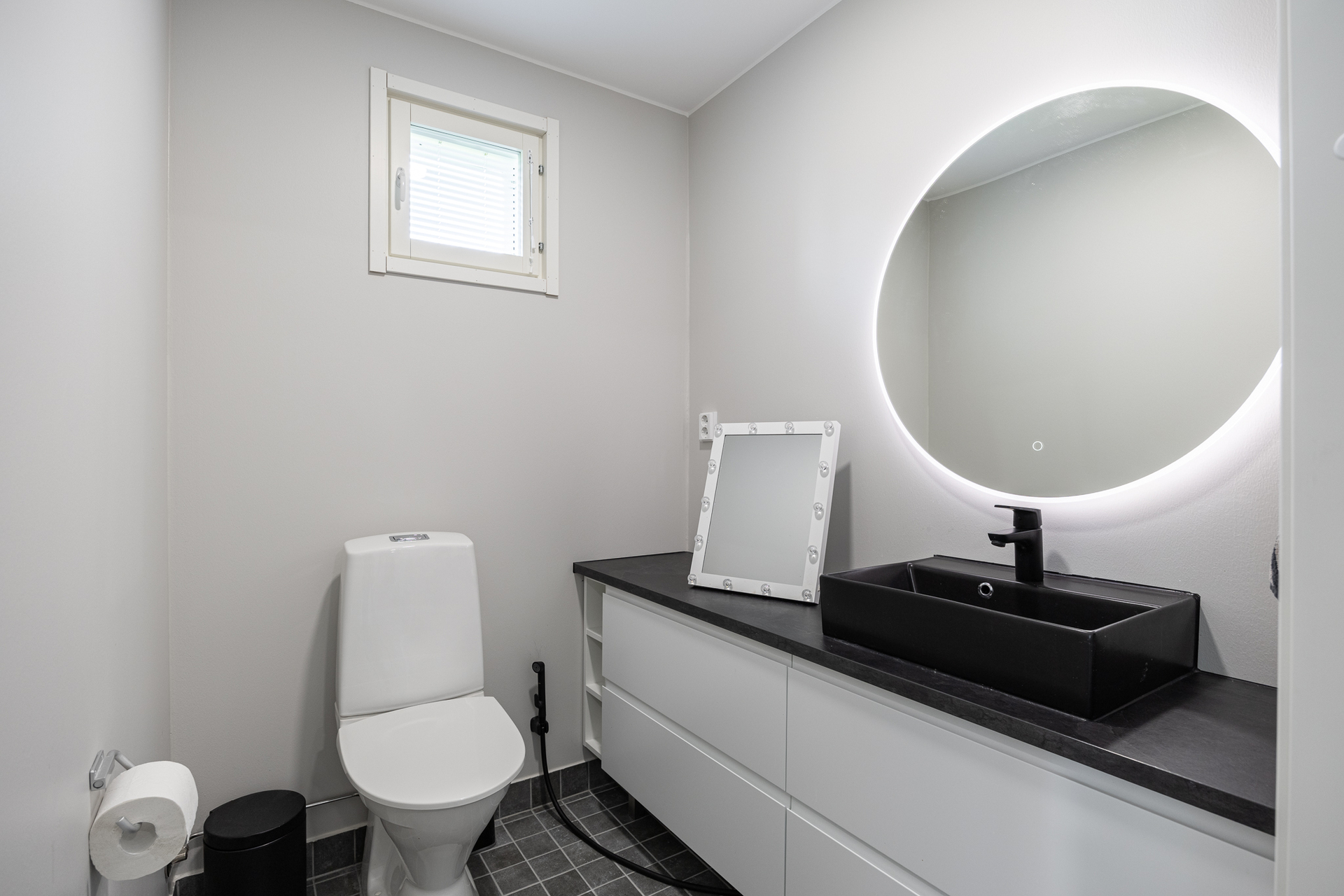 Erillinen wc